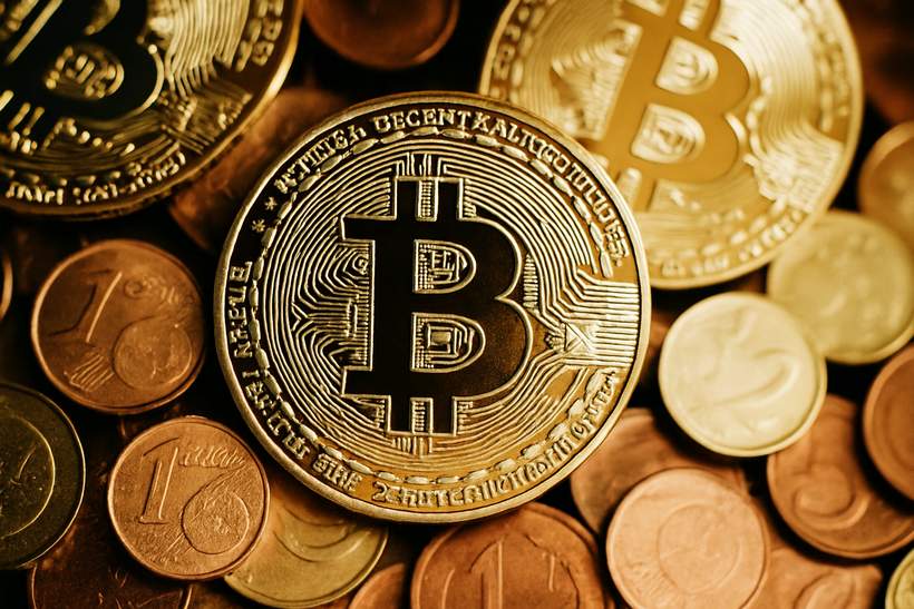 Bitcoin Funding Rate: What’s Happening with the Price Drop