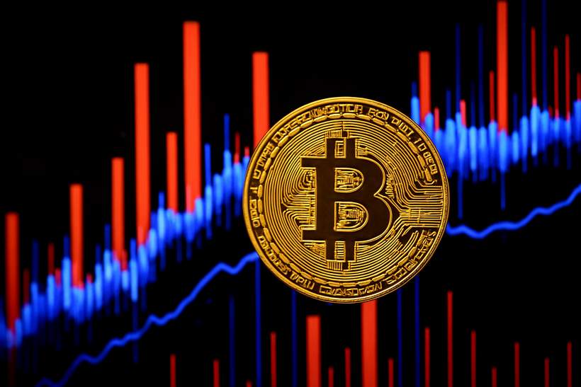 Bitcoin Liquidation Clusters Become Clearer, And Traders Are Leaning Long On BTC