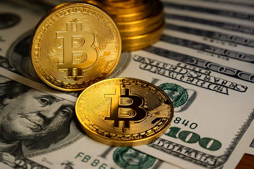 Bitcoin Price Wedged Between 2 Crucial Levels — What To Expect In Coming Days