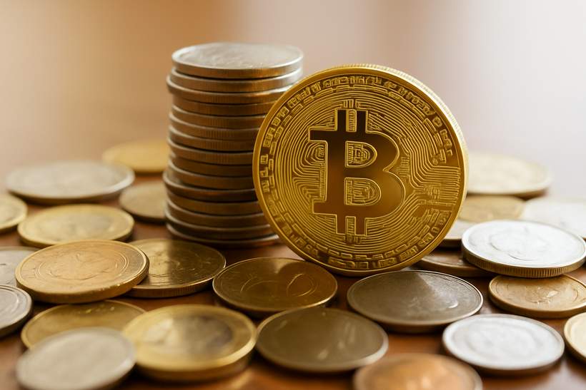 Bitcoin Price Stays Range-Bound, But How Long Can It Hold? Watch This Level To Know