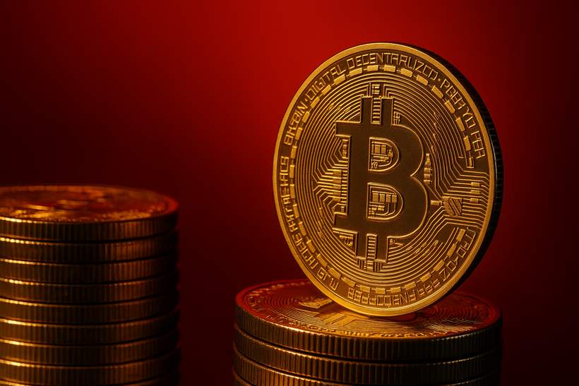 Bitcoin Takes a Dive: What the Experts Are Saying