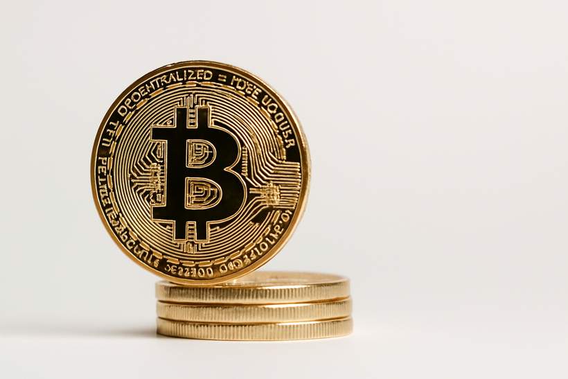 Colombia Pension Giant Dips Its Toes into Bitcoin – Here’s the Scoop!