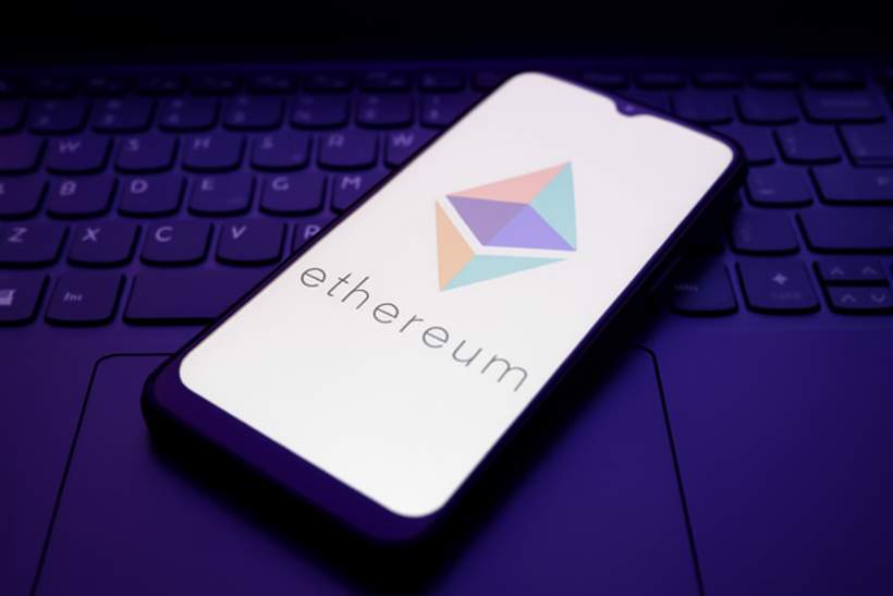 Are Ethereum Investors Losing Faith? Market Mood Shifts Deep Into Bearish Territory