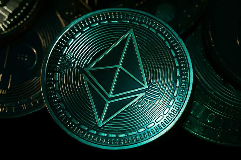 Ethereum Treasury Firm BitMine Dishes Out Cryptocurrency’s First-Ever Dividend – Here’s the Scoop!