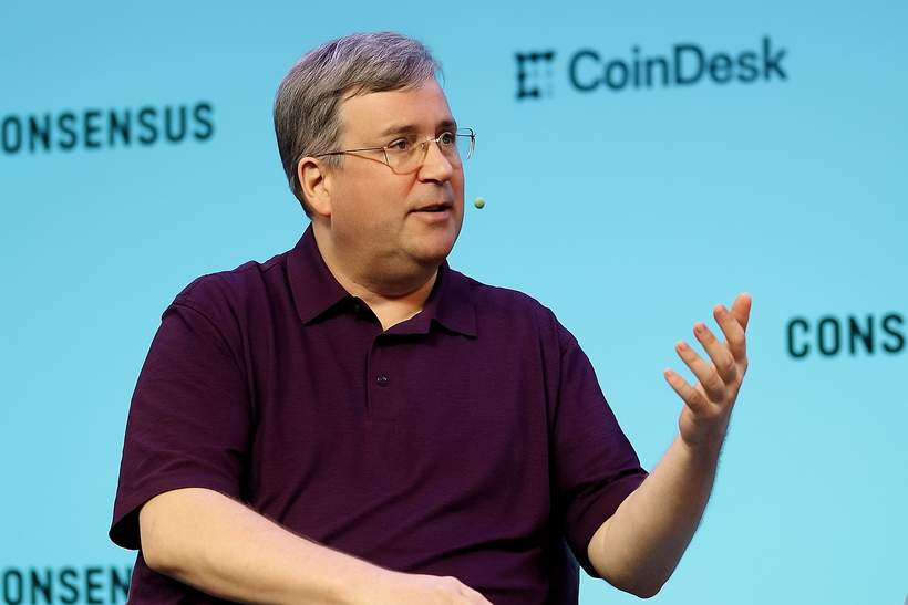 Reid Hoffman on NFTs and AI’s Impact on Online Identity