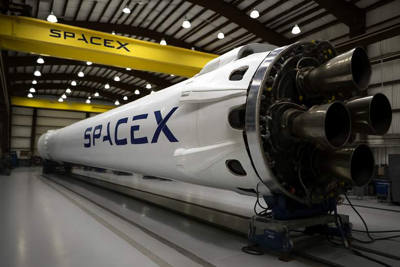 SpaceX's Mega Bitcoin Move: What's Cooking Before the IPO?