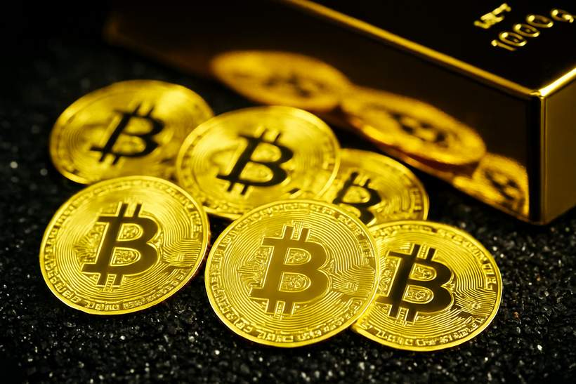 US Holding Off On Bitcoin Reserve—Waiting For The World To Move First, Crypto Expert Says